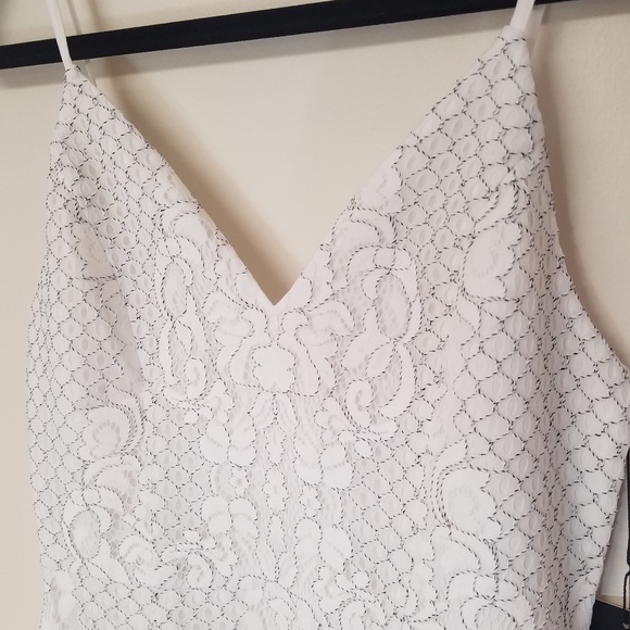 Shona Joy Lace Cocktail Handkerchief Hem Dress - Picture 4 of 8